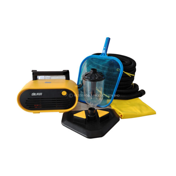 pool cleaning tool