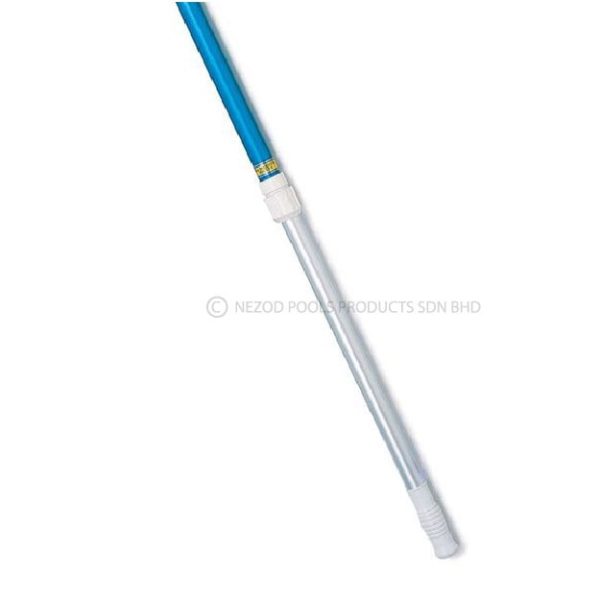 pool cleaning tool